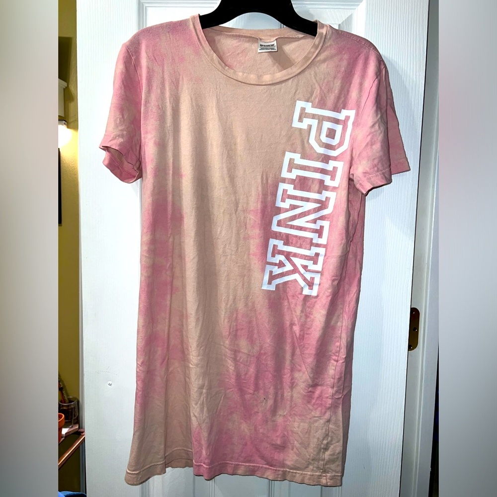 PINK T-Shirt